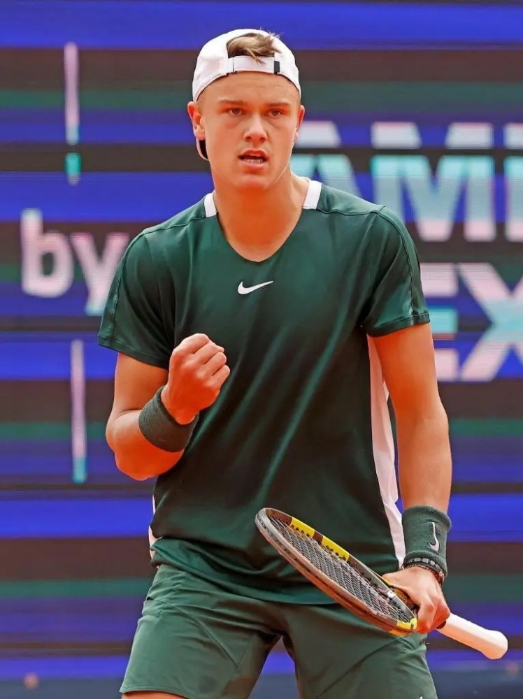 对西班牙是 对西班牙是